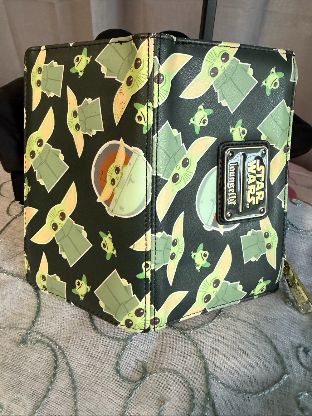Loungefly Star Wars The Mandalorian Grogu (Baby Yoda) Wallet - Picture 9 of 11